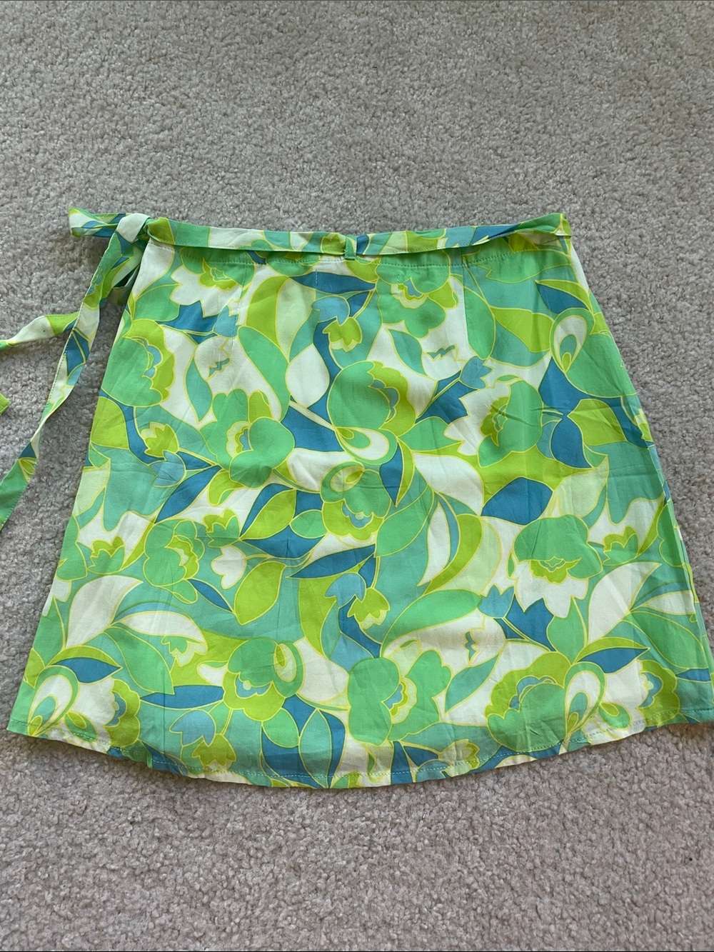 Faithfull the Brand Revolve Lucio Wrap Skirt in Galarosa Print Size 4 - Picture 7 of 7